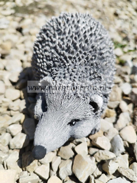 Figurka betonowa Jeż jeżyk 14 cm Figurka betonowa Jeż jeżyk 14 cm