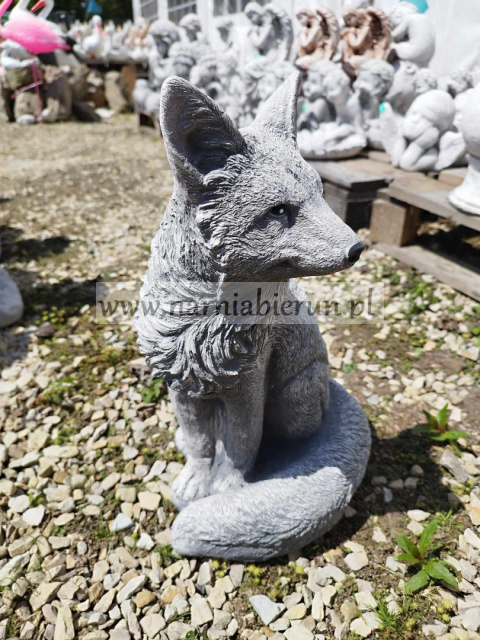Figurka betonowa LIS LISEK 38 cm Figurka betonowa LIS LISEK 38 cm