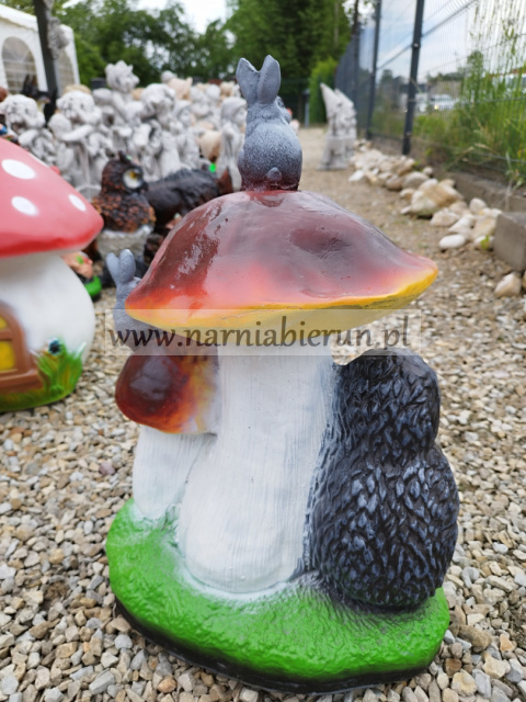 Figurka z żywicy GRZYB JEŻ ZAJĄCZKI 53 cm Figurka z żywicy GRZYB JEŻ ZAJĄCZKI 53 cm