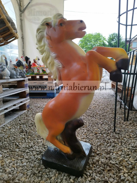 Figurka z żywicy KOŃ STOJĄCY konik 80 cm Figurka z żywicy KOŃ STOJĄCY konik 80 cm