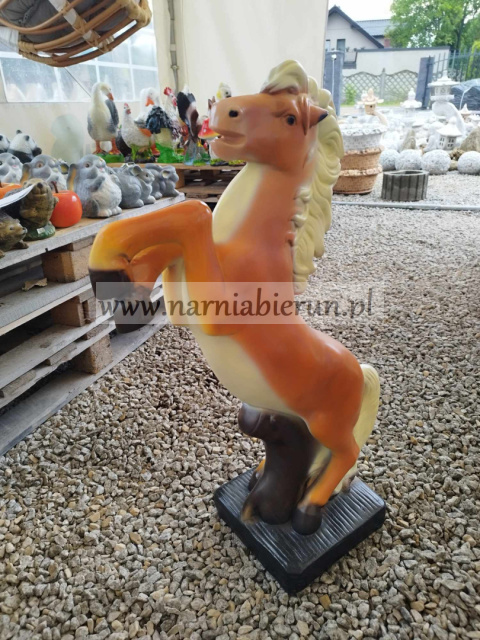 Figurka z żywicy KOŃ STOJĄCY konik 80 cm Figurka z żywicy KOŃ STOJĄCY konik 80 cm