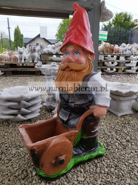 Figurka z żywicy KRASNAL z taczką Rumcajs 80 cm Figurka z żywicy KRASNAL z taczką Rumcajs 80 cm