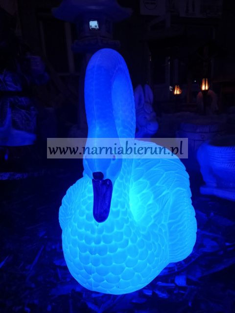 Łabędź duży świecący podświetlany plastikowy 47 cm Łabędź duży świecący podświetlany plastikowy 47 cm