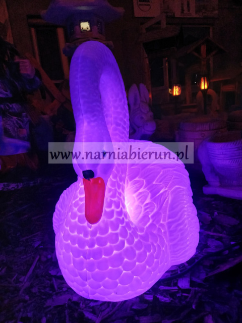 Łabędź duży świecący podświetlany plastikowy 47 cm Łabędź duży świecący podświetlany plastikowy 47 cm