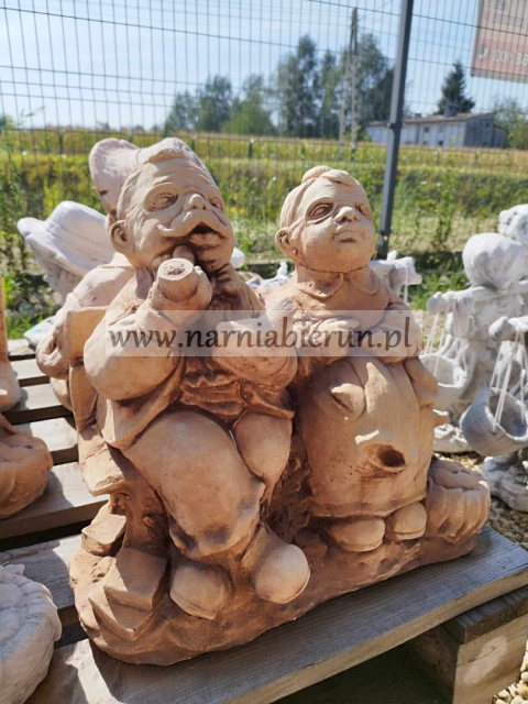 Figurka betonowa BABCIA I DZIADEK 38 cm Figurka betonowa BABCIA I DZIADEK 38 cm