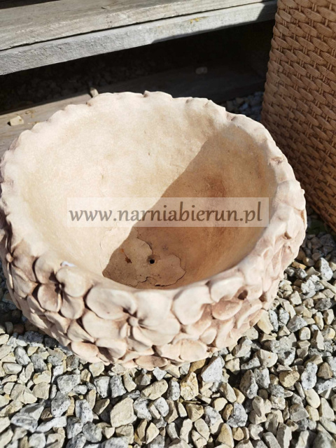 Figurka betonowa DONICA BRATKI KULA 24 cm Figurka betonowa DONICA BRATKI KULA 24 cm