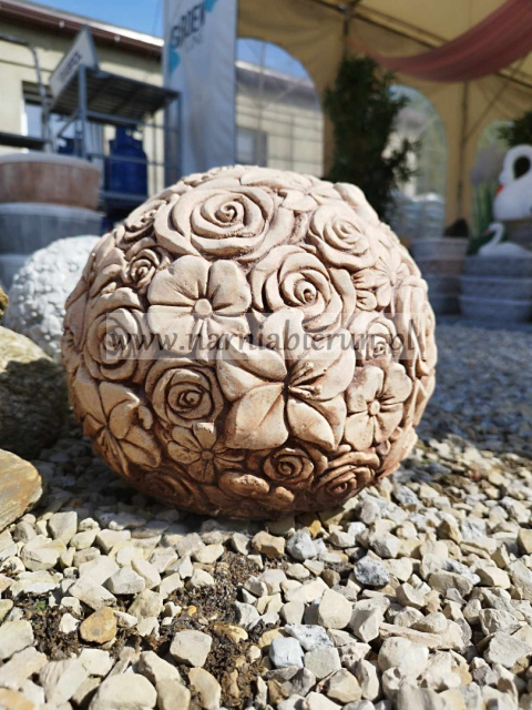 Figurka betonowa KULA Kwiaty 23 cm Figurka betonowa KULA Kwiaty 23 cm