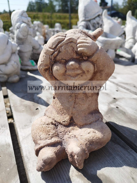 Figurka betonowa Skrzat Krasnal Troll Krasonludek 15 cm Figurka betonowa Skrzat Krasnal Troll Krasonludek 15 cm