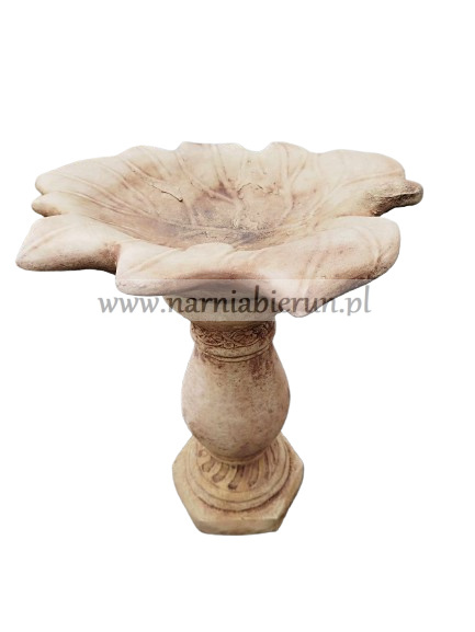 Figurka betonowa poidełko POIDŁO liść na kolumnie 49 cm Figurka betonowa poidełko POIDŁO liść na kolumnie 49 cm