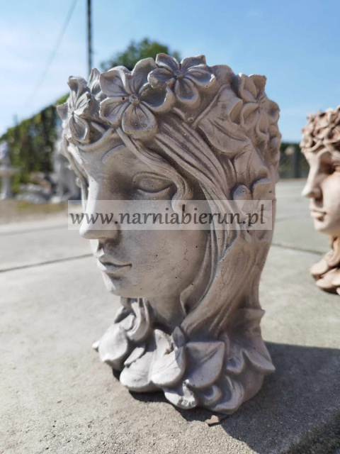 Figurka betonowa DONICA GŁOWA KWIATY 20 cm Figurka betonowa DONICA GŁOWA KWIATY 20 cm