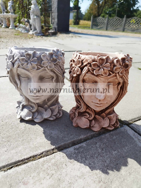 Figurka betonowa DONICA GŁOWA KWIATY 20 cm Figurka betonowa DONICA GŁOWA KWIATY 20 cm