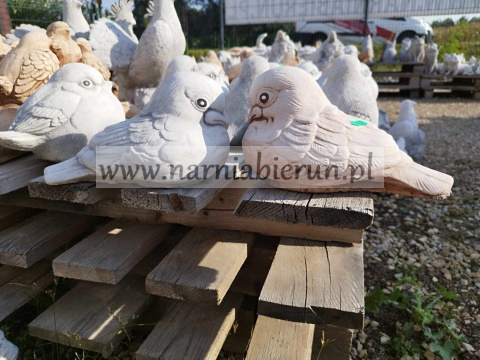 Figurka betonowa PTAK WRÓBEL 22cm Figurka betonowa PTAK WRÓBEL 22cm