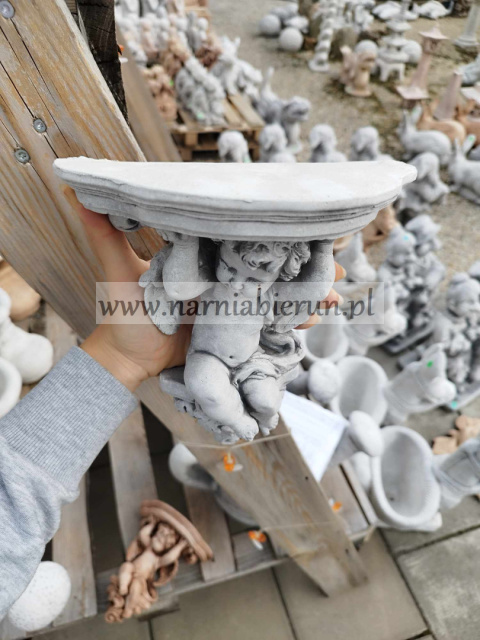 Figurka betonowa ANIOŁEK ANIOŁ do powieszenia 20 cm Figurka betonowa ANIOŁEK ANIOŁ do powieszenia 20 cm