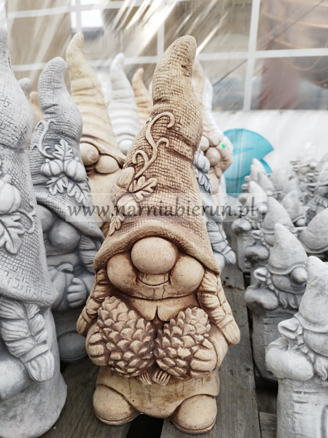 Figurka betonowa KRASNAL KRASNALOWA SRZKAT TROLL szyszka 40 cm Figurka betonowa KRASNAL KRASNALOWA SRZKAT TROLL szyszka 40 cm