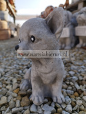 Figurka betonowa PIES CHIHUAHUA MAŁY 18 cm