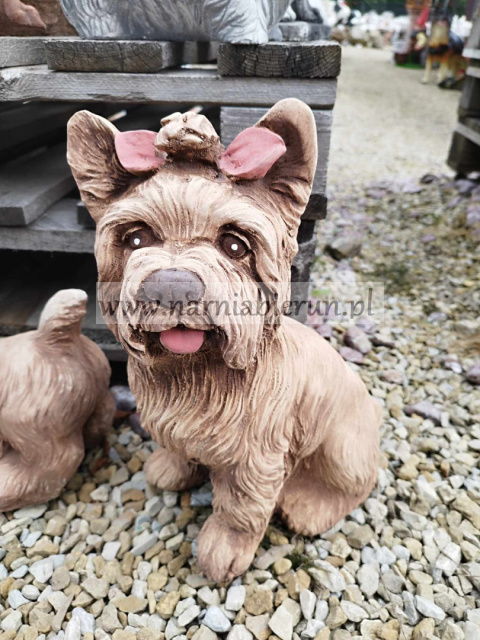 Figurka betonowa PIES YORK SIEDZĄCY 36 cm Figurka betonowa PIES YORK SIEDZĄCY 36 cm