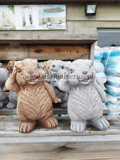 Figurka betonowa WIEWIÓRKA 20 cm Figurka betonowa WIEWIÓRKA 20 cm