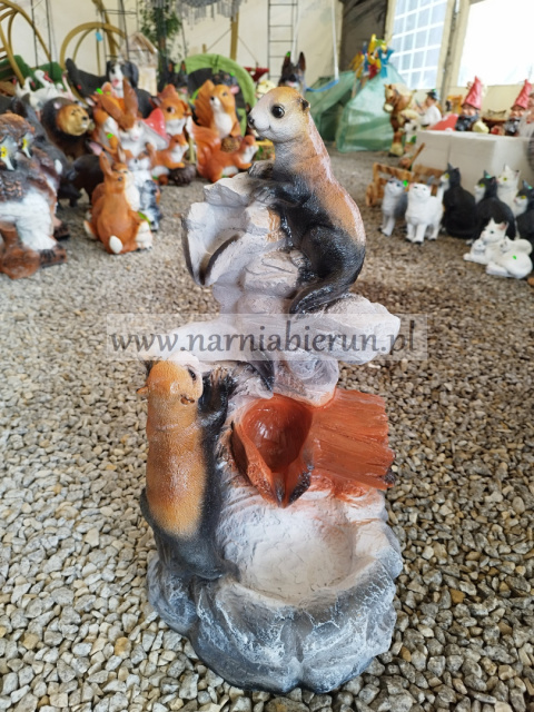 Figurka z żywicy Tchurzofretki na skałach kaskada 54 cm Figurka z żywicy Tchurzofretki na skałach kaskada 54 cm