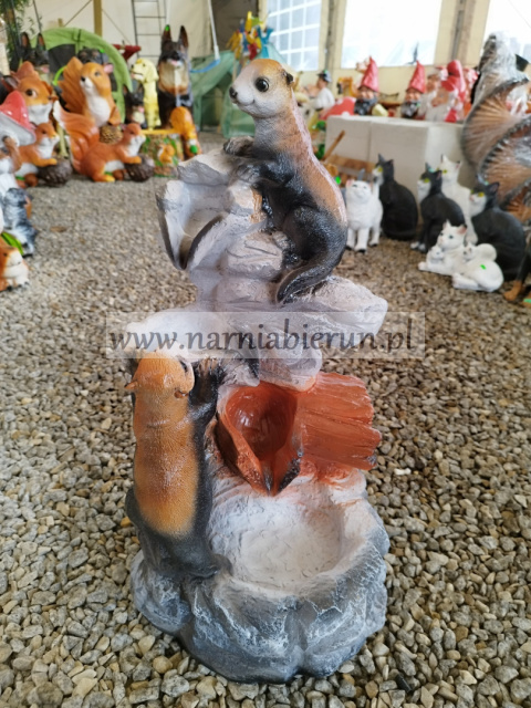 Figurka z żywicy Tchurzofretki na skałach kaskada 54 cm Figurka z żywicy Tchurzofretki na skałach kaskada 54 cm
