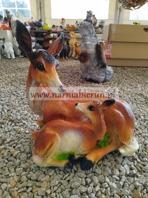 Figurka z żywicy SARNA SARNY LEŻĄCE 43 cm Figurka z żywicy SARNA SARNY LEŻĄCE 43 cm