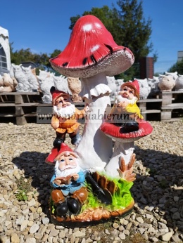 Figurka ogrodowa z żywicy Krasnale na grzybie Krasnal Skrzat 50 cm