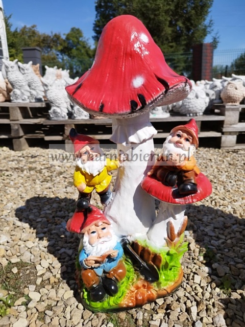 Figurka ogrodowa z żywicy Krasnale na grzybie Krasnal Skrzat 50 cm Figurka ogrodowa z żywicy Krasnale na grzybie Krasnal Skrzat 50 cm