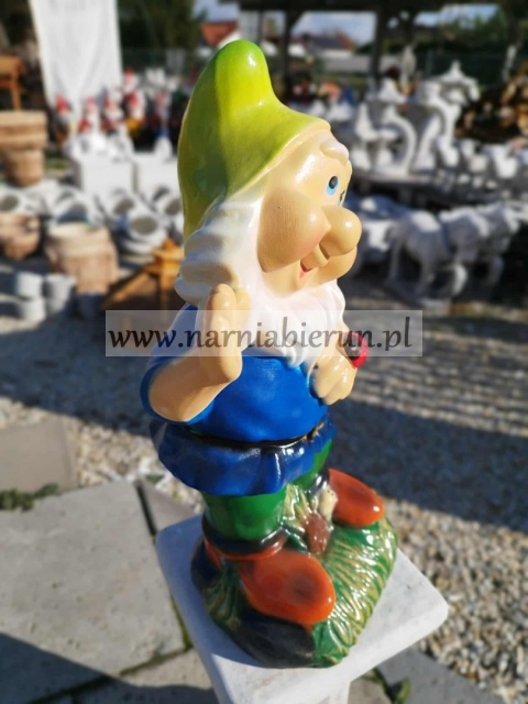 Figurka z ceramiki Krasnal skrzat krasnoludek z biedronką 44 cm Figurka z ceramiki Krasnal skrzat krasnoludek z biedronką 44 cm