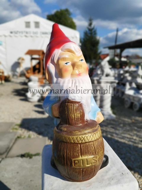 Figurka z ceramiki Krasnal skrzat krasnoludek z piwem piwosz 40 cm Figurka z ceramiki Krasnal skrzat krasnoludek z piwem piwosz 40 cm
