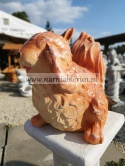Figurka z ceramiki Wiewiórka wiewióreczka z zasłoniętymi oczami 24 cm