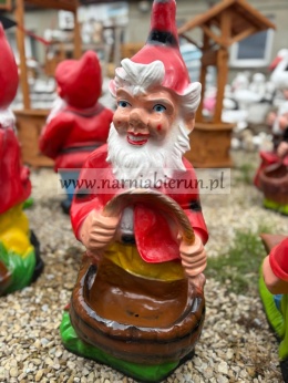 Figurka z żywicy Krasnal z koszem 80 cm