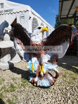Figurka ogrodowa z żywicy Orzeł ptak 45 cm