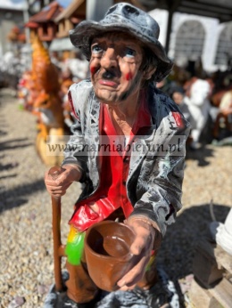 Figurka z żywicy Żebrak Stary Dziad 92 cm