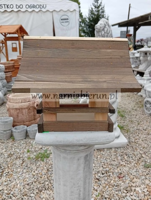 Karmnik drewniany dla ptaków do ogrodu