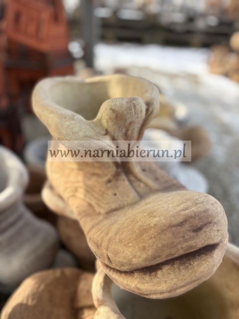 Figurka betonowa BUT BUCIK DONICA 40 cm.