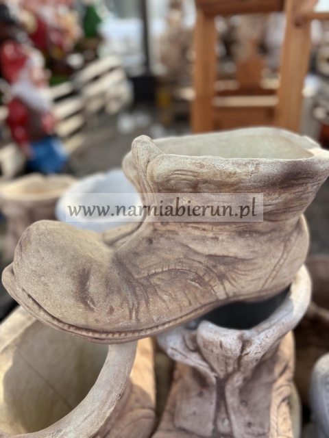 Figurka betonowa BUT BUCIK DONICA 40 cm.