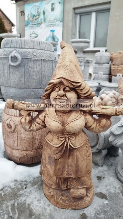 Figurka betonowa KRASNALOWA z doniczkami 75 cm.