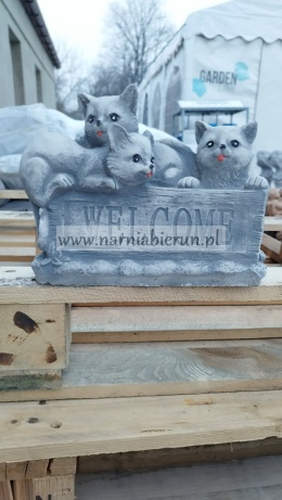 Figurka betonowa KOT KOTKI WITAMY WELCOME 25 cm.
