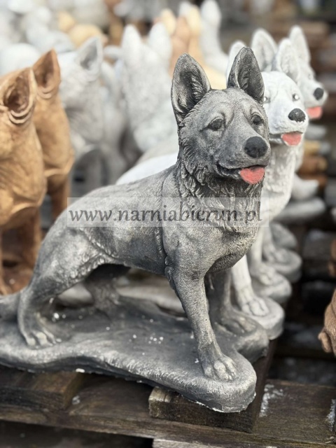 Figurka betonowa Pies OWCZAREK MŁODY 35 cm.