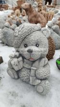 Figurka betonowa donica MIŚ świąteczny niedźwiadek z prezentem 30 cm.