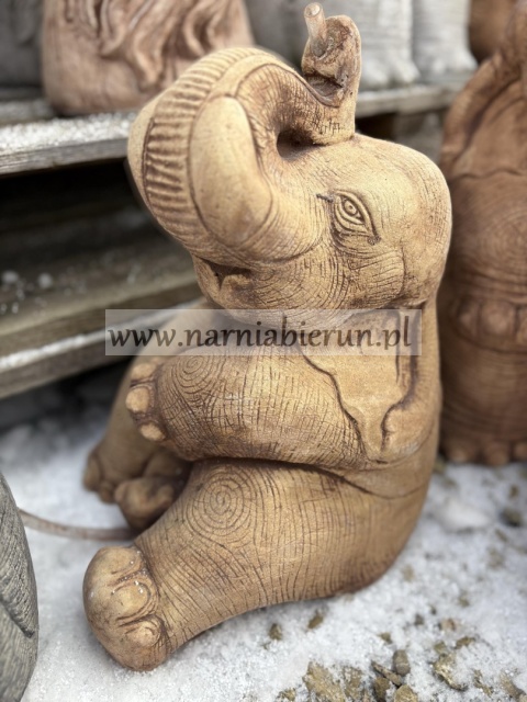 Figurka ogrodowa betonowa SŁOŃ FONTANNA 35 cm