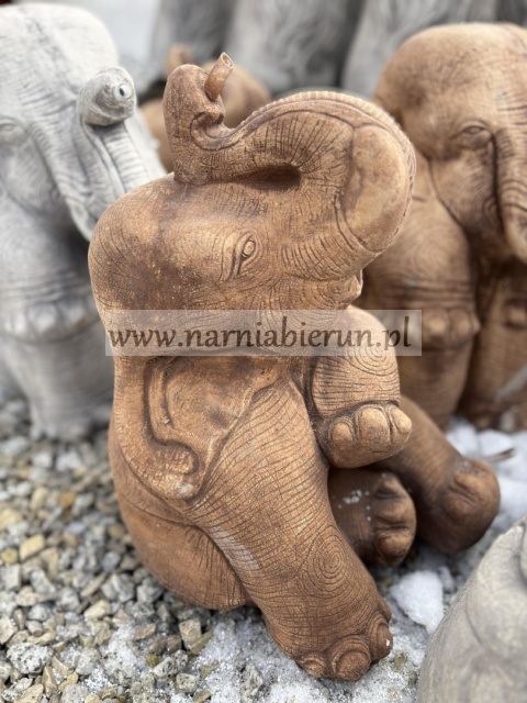 Figurka ogrodowa betonowa SŁOŃ FONTANNA 35 cm