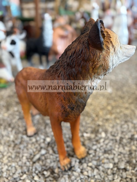 Figurka ogrodowa z żywicy WILK stojący 50 cm.