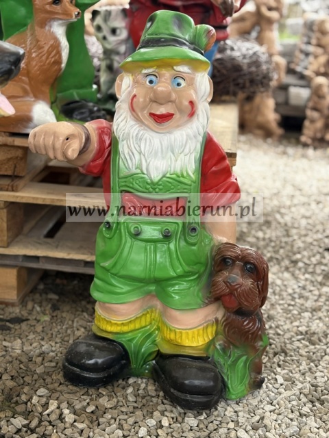 Figura z Żywicy KRASNAL Krasnoludek z psem leśnik leśniczy myśliwy zielony 64 cm