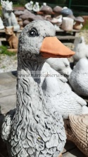 Figurka betonowa GĘŚ GĄSKA BALBINKA 45 cm.