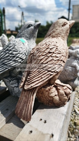Figurka betonowa PTAK PTASZEK 30 cm.
