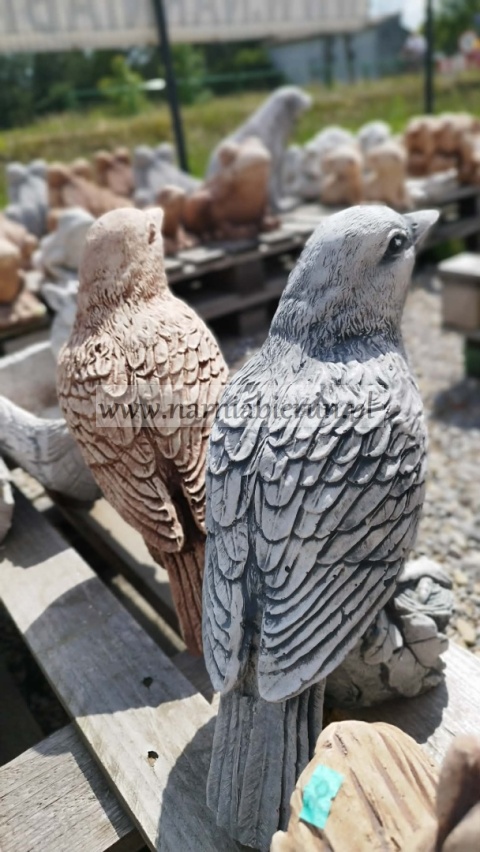 Figurka betonowa PTAK PTASZEK 30 cm.