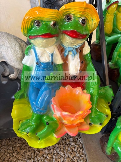 Figurka ogrodowa z żywicy ŻABA ŻABY Z LILIĄ duże donica 46 cm.