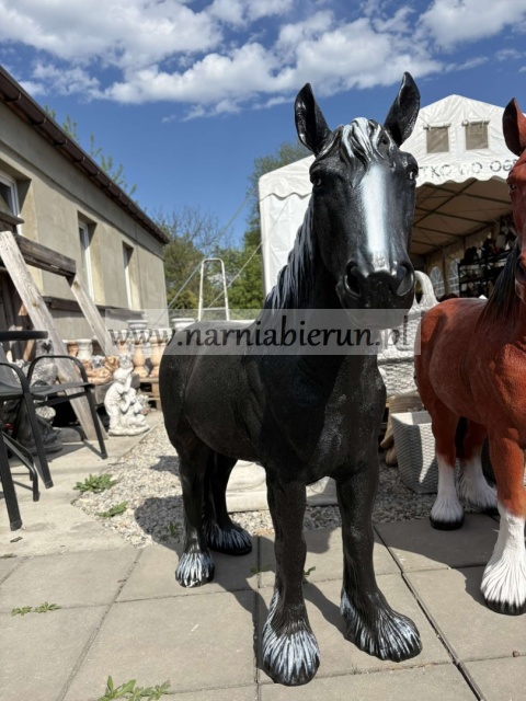 Figurka z żywicy KOŃ DUŻY CZARNY KLACZ 103 cm