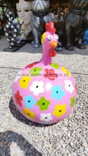 Figurka z żywicy KURA POMPOWANA okrągla kurka kulka w kwiaty kwiatki 57 cm.