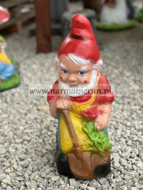 Figurka z żywicy Krasnal krasnoludek ogrodnik z łoptą i różą 37 cm.